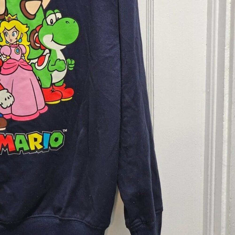 Super Mario Navy Blue Graphic L/S Sweatshirt S Soft & Collectible - Picture 6 of 11